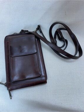 Vintage Eddie Bauer Dark Brown Leather Crossbody Phone Wallet